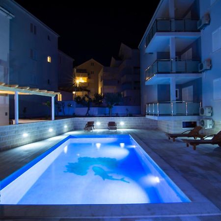 Apartments Sara 3 Bol Zewnętrze zdjęcie