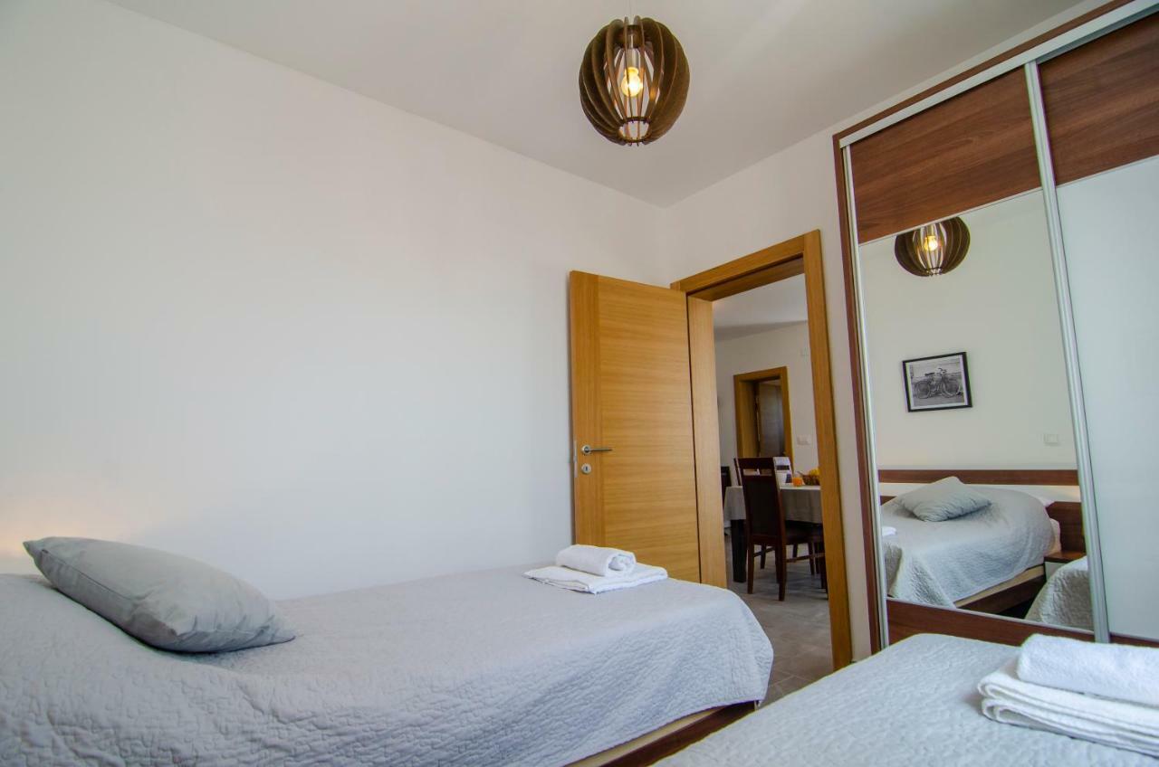 Apartments Sara 3 Bol Zewnętrze zdjęcie