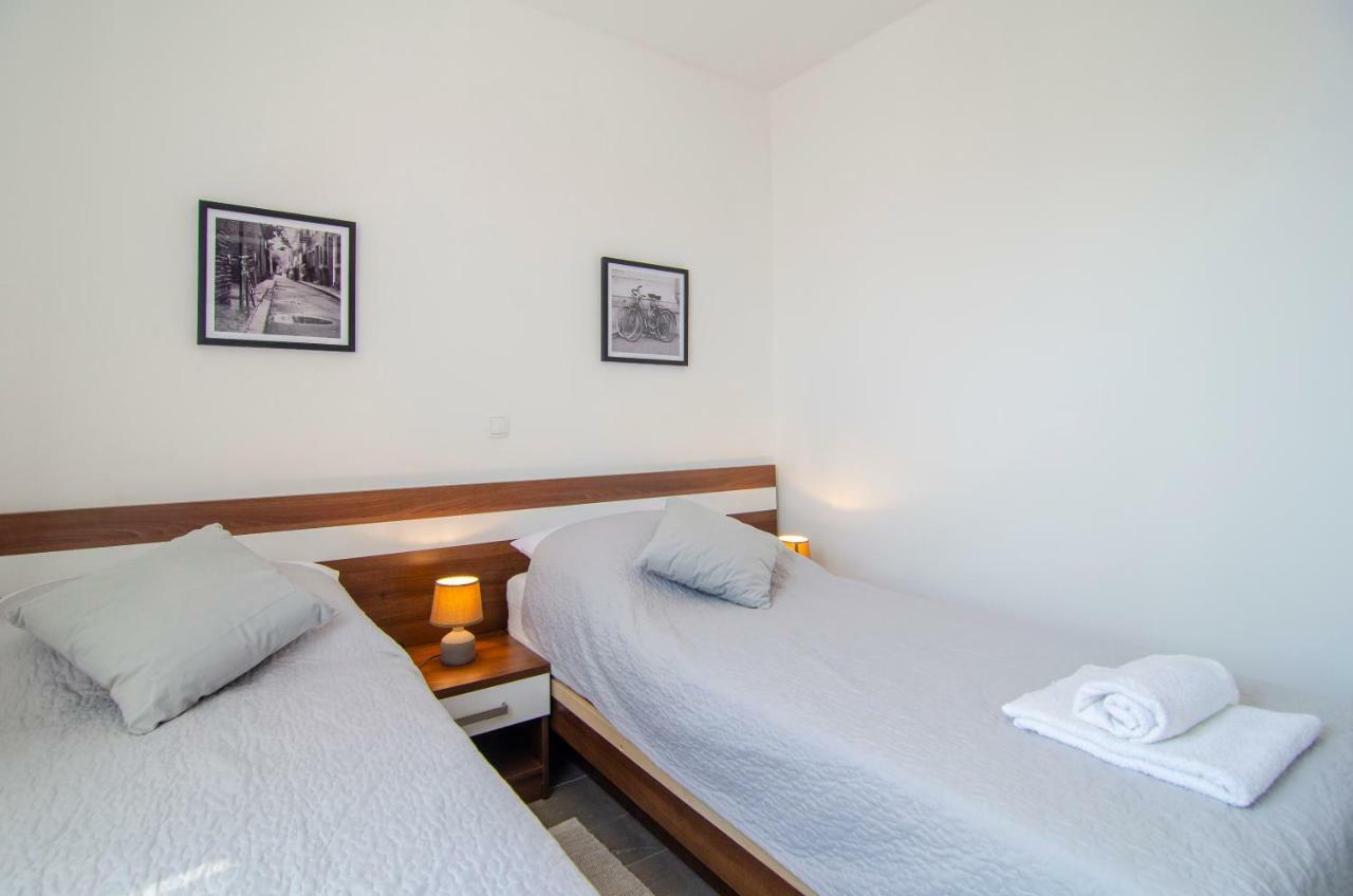 Apartments Sara 3 Bol Zewnętrze zdjęcie