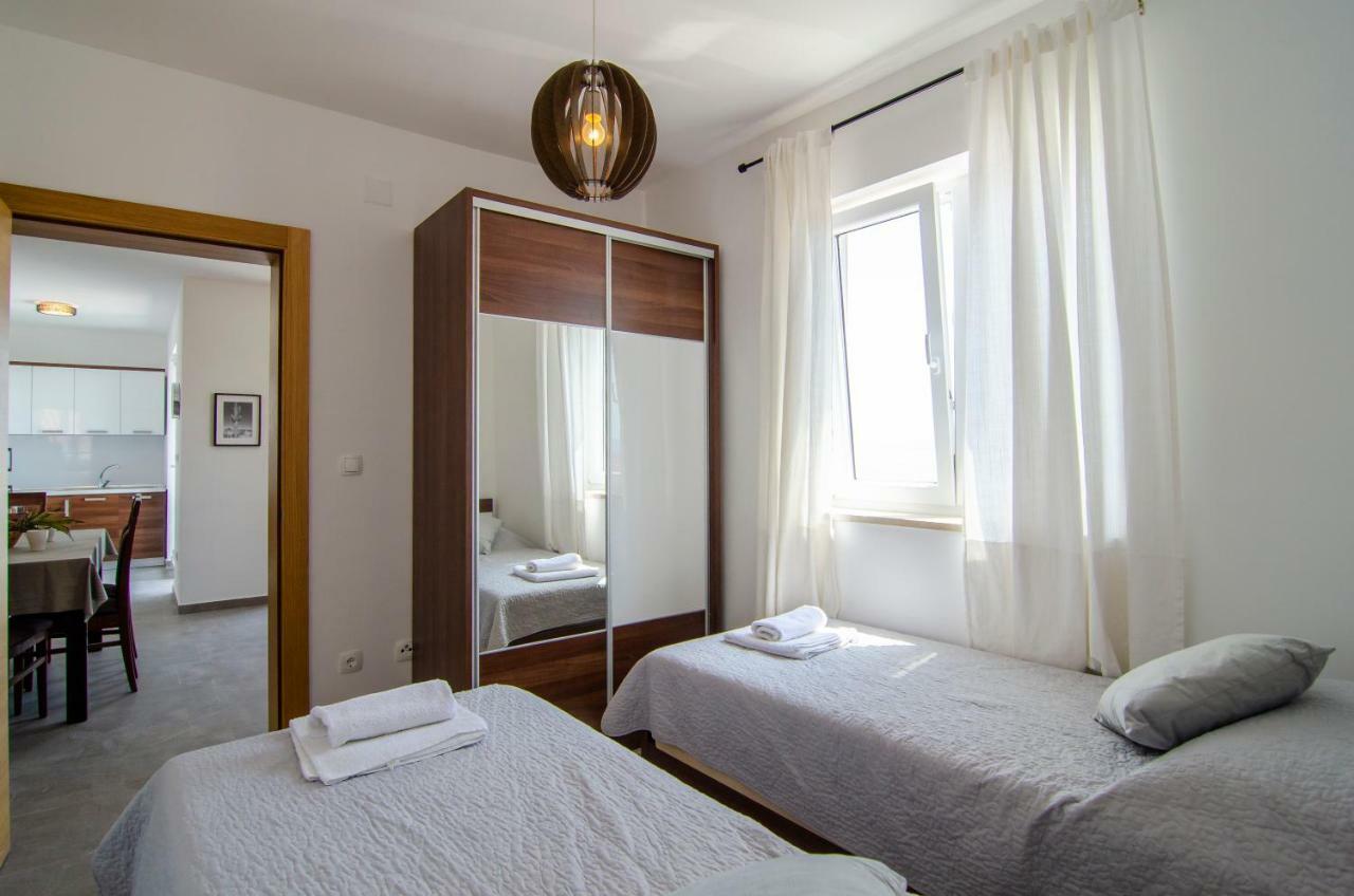 Apartments Sara 3 Bol Zewnętrze zdjęcie