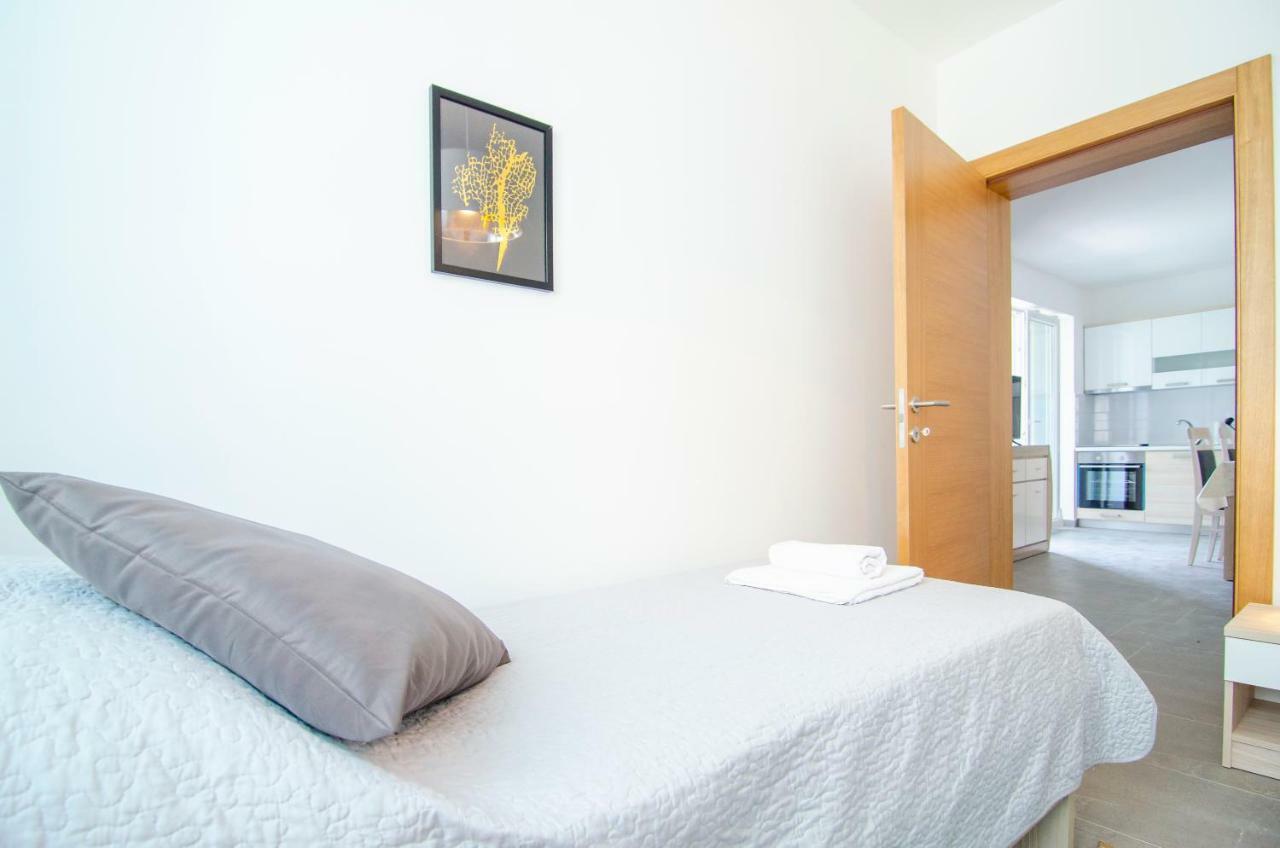Apartments Sara 3 Bol Zewnętrze zdjęcie