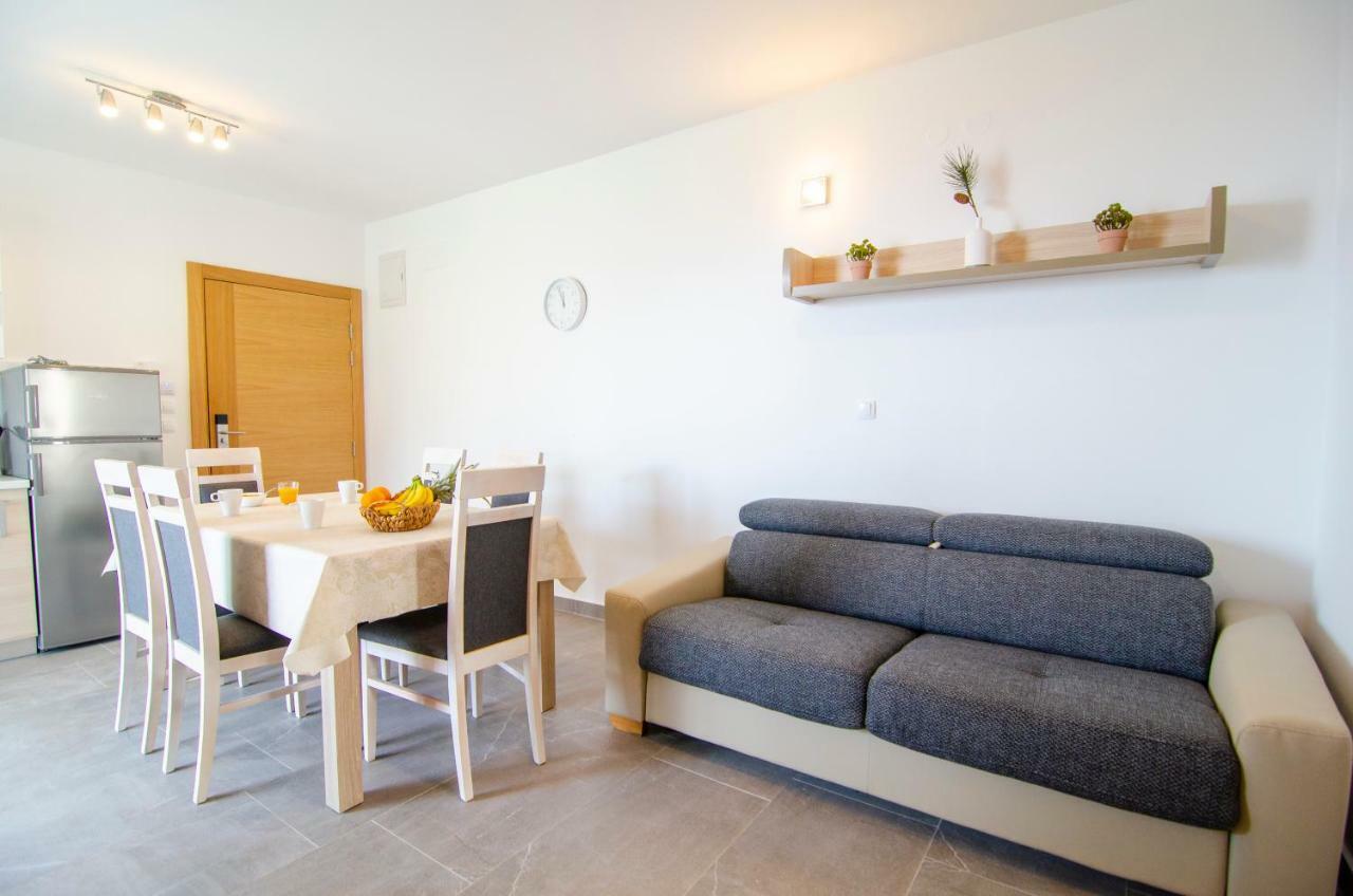 Apartments Sara 3 Bol Zewnętrze zdjęcie